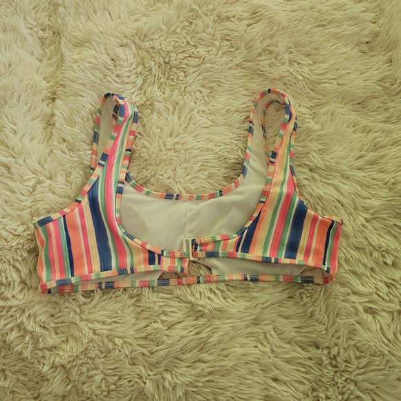 No Boundaries Multicolor Striped Bikini Top - Picture 3 of 5
